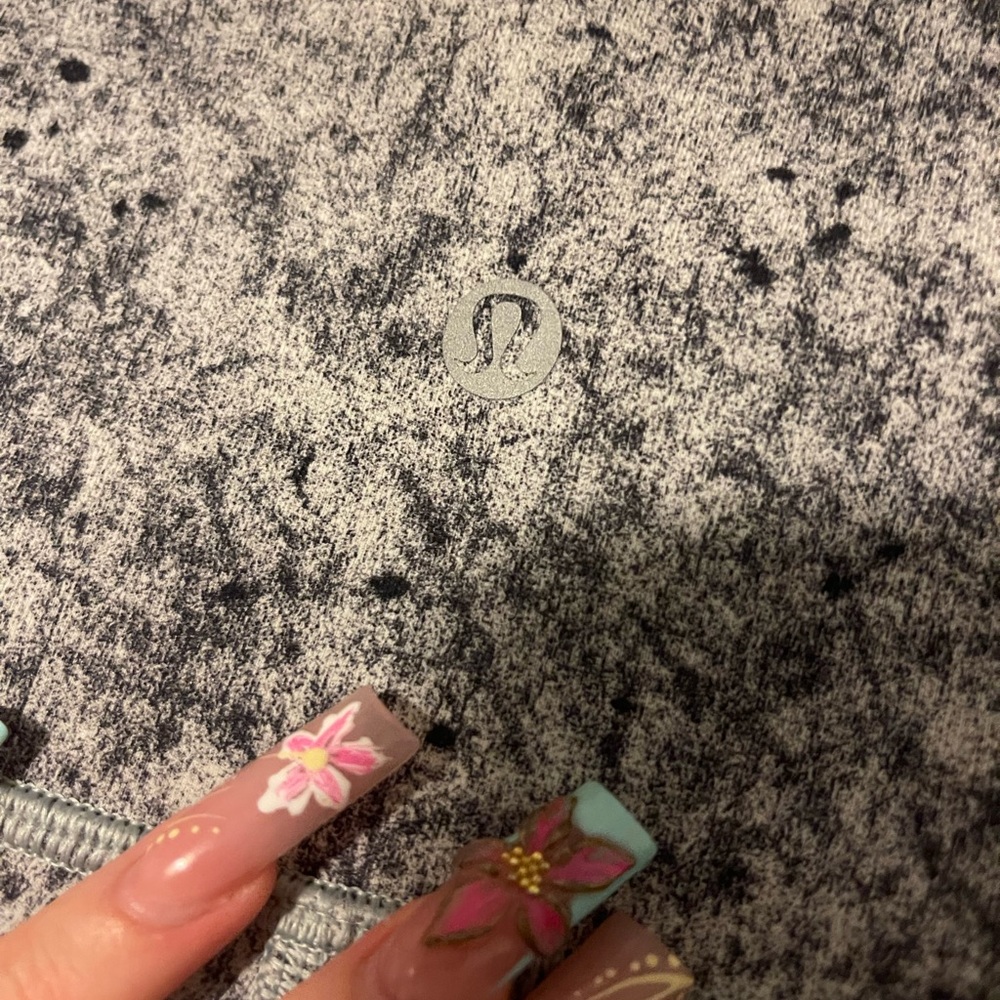 LULULEMON LEGGINGS!! Lightly worn bought for 128